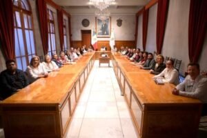 Poderes Legislativo y Ejecutivo suman esfuerzos por el bien de Veracruz