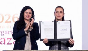 Presidenta firma decreto de nacionalidad única mexicana para aspirantes a la Presidencia, Gubernaturas y Jefatura de Gobierno